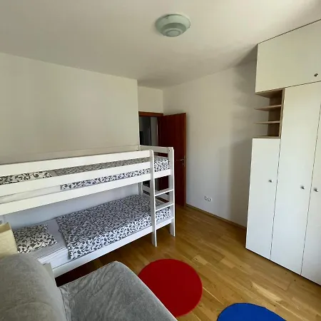 Ana Apartment *