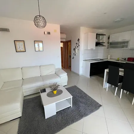Ana Apartman