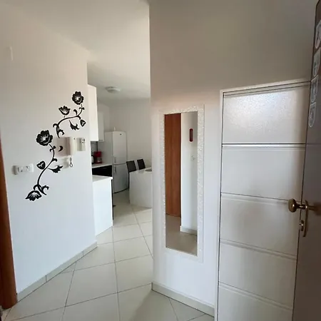 Ana Apartman