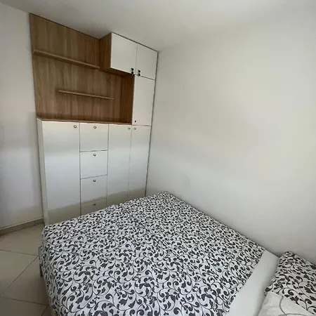 Ana Apartman